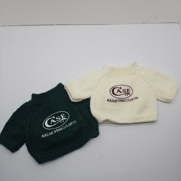 Handmade/ vintage Other - 2 Vintage Handmade Doll Clothes Embroidered Sweaters Case Cutlery Green & White